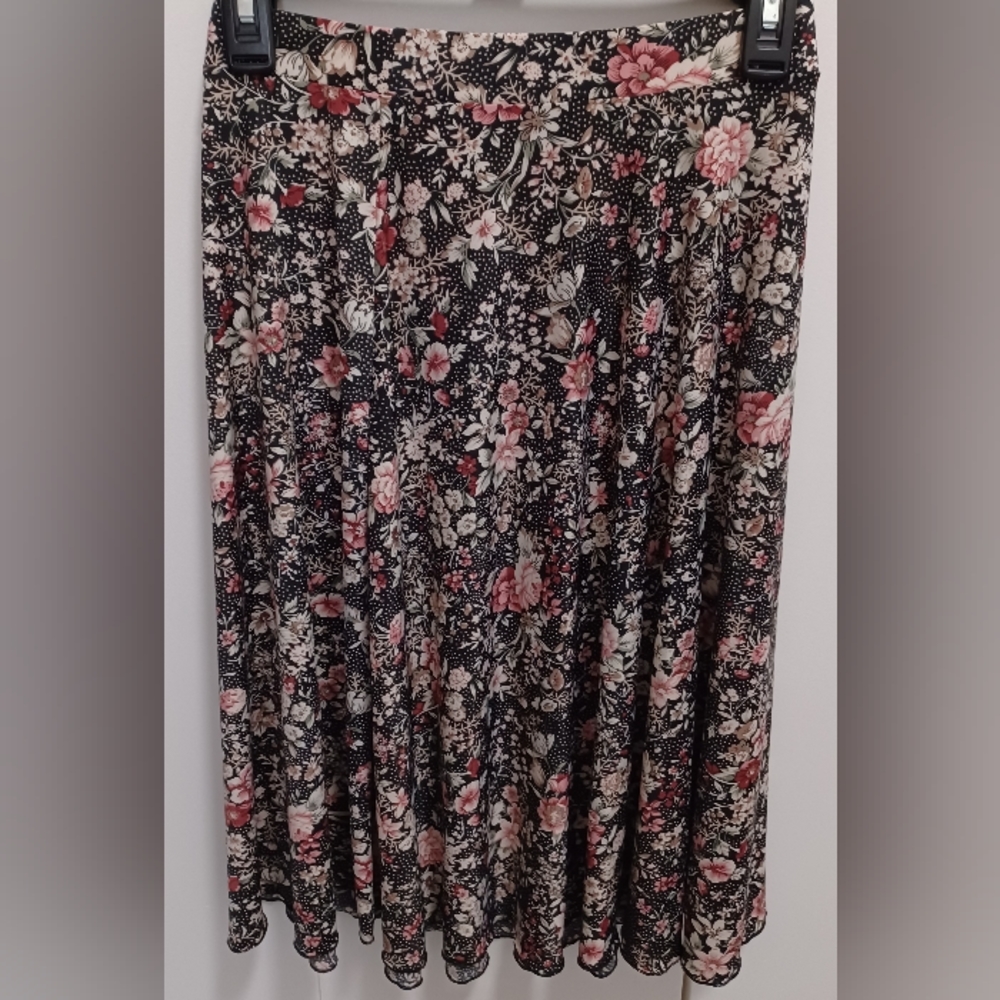 Flower Patterned Skirt